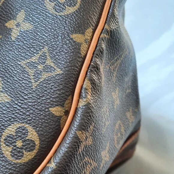 Louis Vuitton Keepall 45 Bandouliere Monogram Travel Duffel Bag - Picture 10 of 13